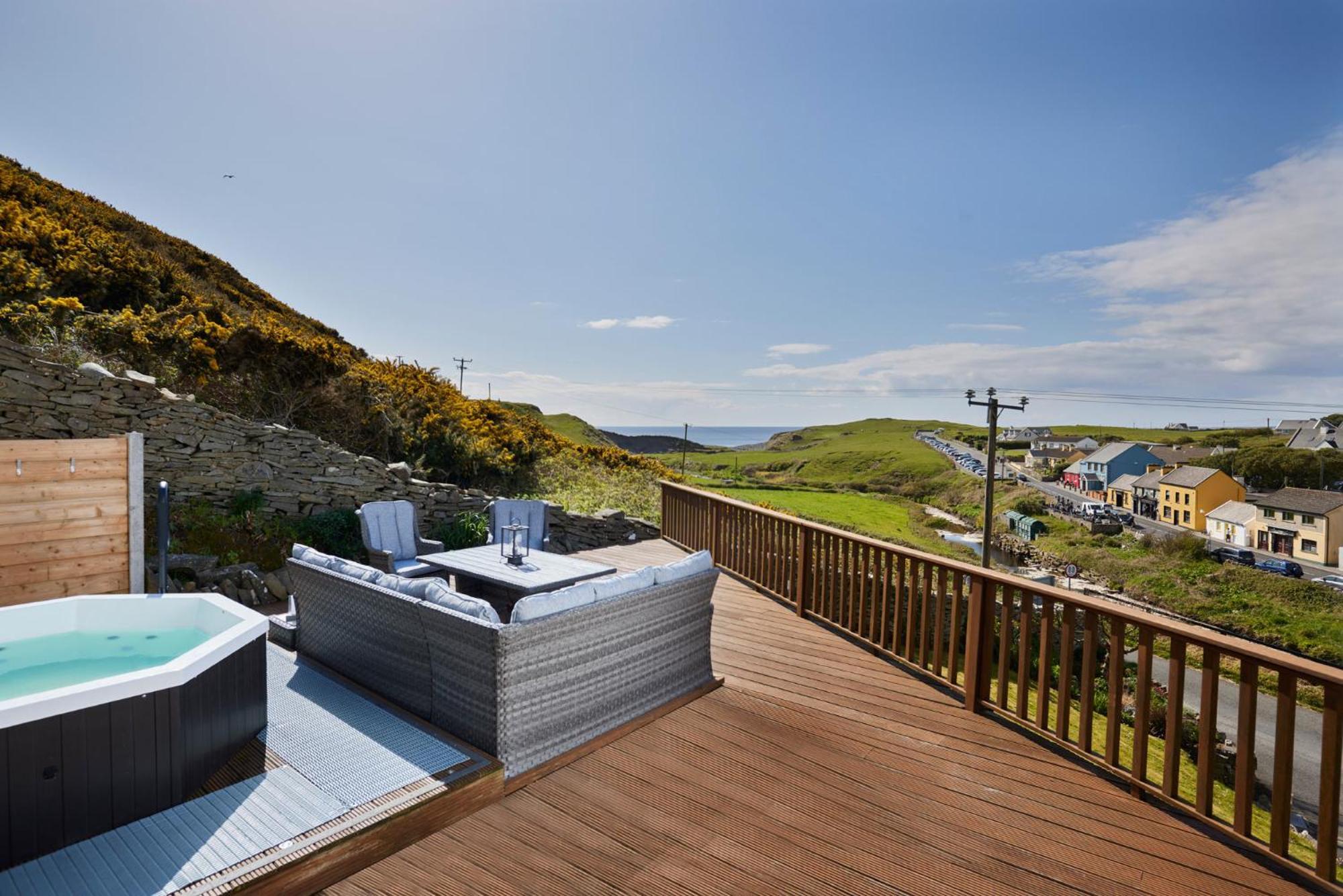 Luxury Lodges In Doolin Village With Hot Tubs 외부 사진